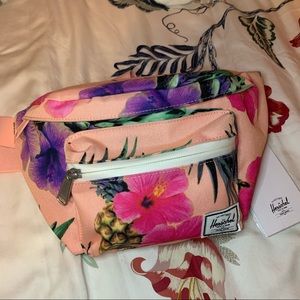 Herschel “Seventeen” Fanny Pack